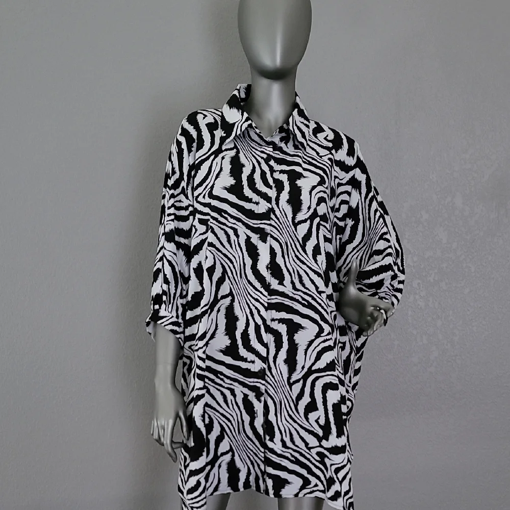💫Black & WhiteTop Tunic Camellia By Affection Christina Zebra Print💫 - Picture 3 of 16